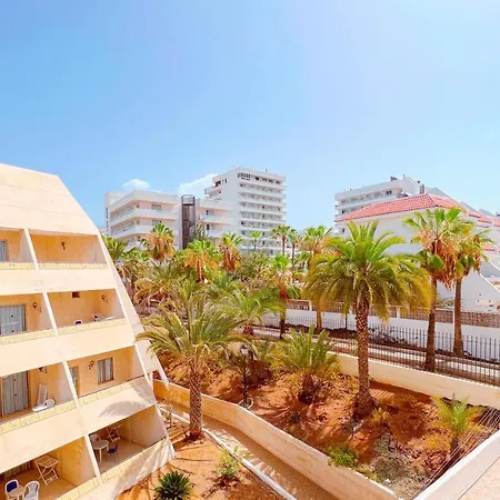 1 Bedroom In Parque Cattleya, Playa De Americas Apartment *
