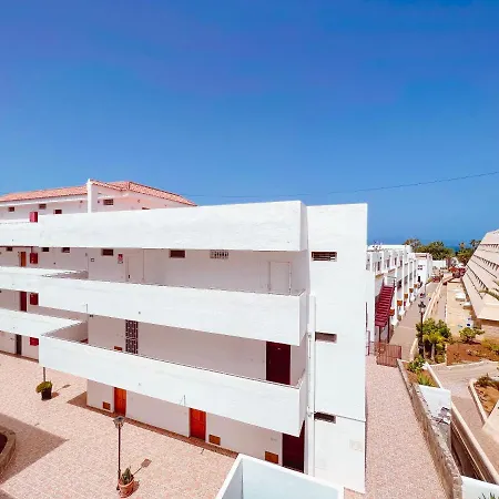 1 Bedroom In Parque Cattleya, Playa De Americas Apartment Arona (Tenerife)
