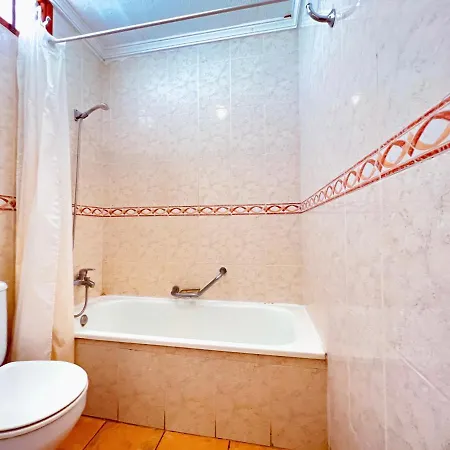 1 Bedroom In Parque Cattleya, Playa De Americas Apartment *