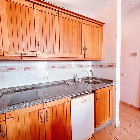 Apartment 1 Bedroom In Parque Cattleya, Playa De Americas *